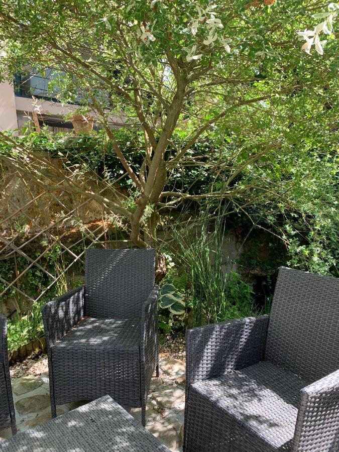 Maison D'Hotes Et Bien-Etre Ahimsa Verrières-le-Buisson Eksteriør bilde